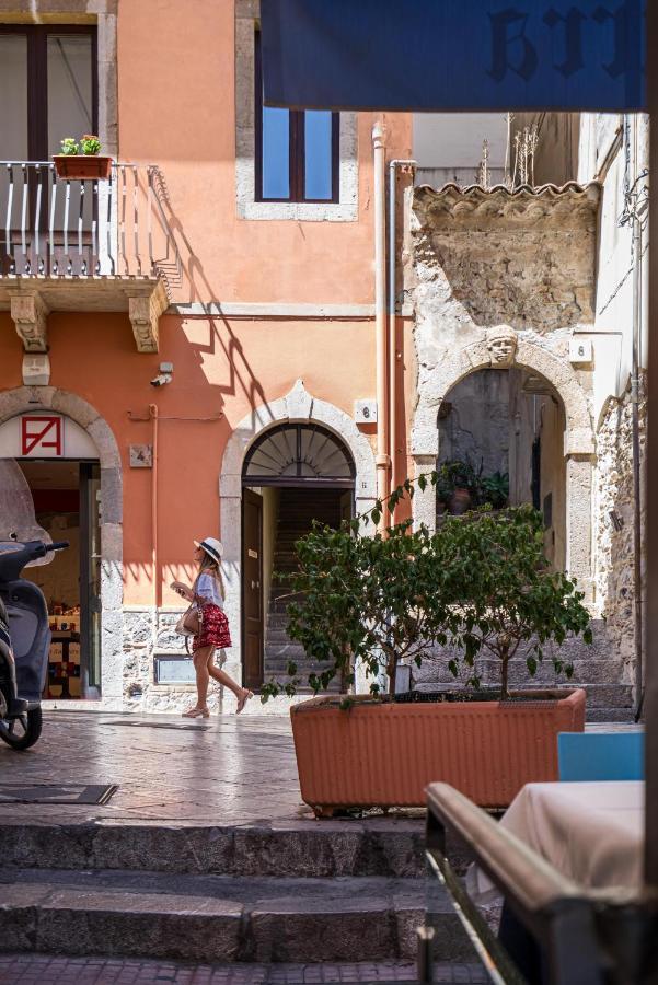 Blondie Taormina Exterior foto